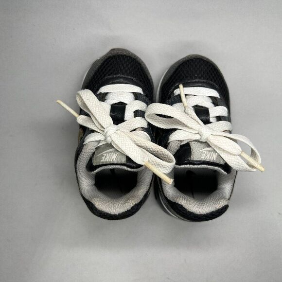 Nike Air Max Navigate Sneakers - Picture 8 of 10